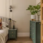 Biskey Howe- Georgian Charm *